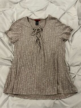 EUC - Women’s BKE Ribbed Lace-Up Short Sleeve Top - Size LG